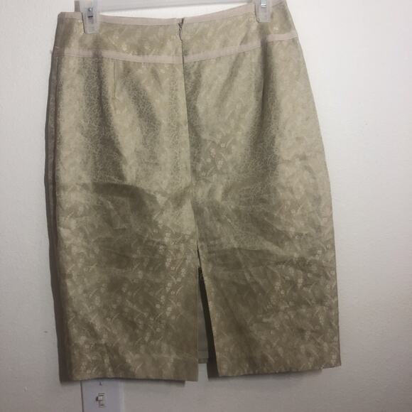 Ann Taylor Silk Blend Tapestry Design Pencil Skirt Size 4 Floral Whimsy Work - Picture 2 of 9